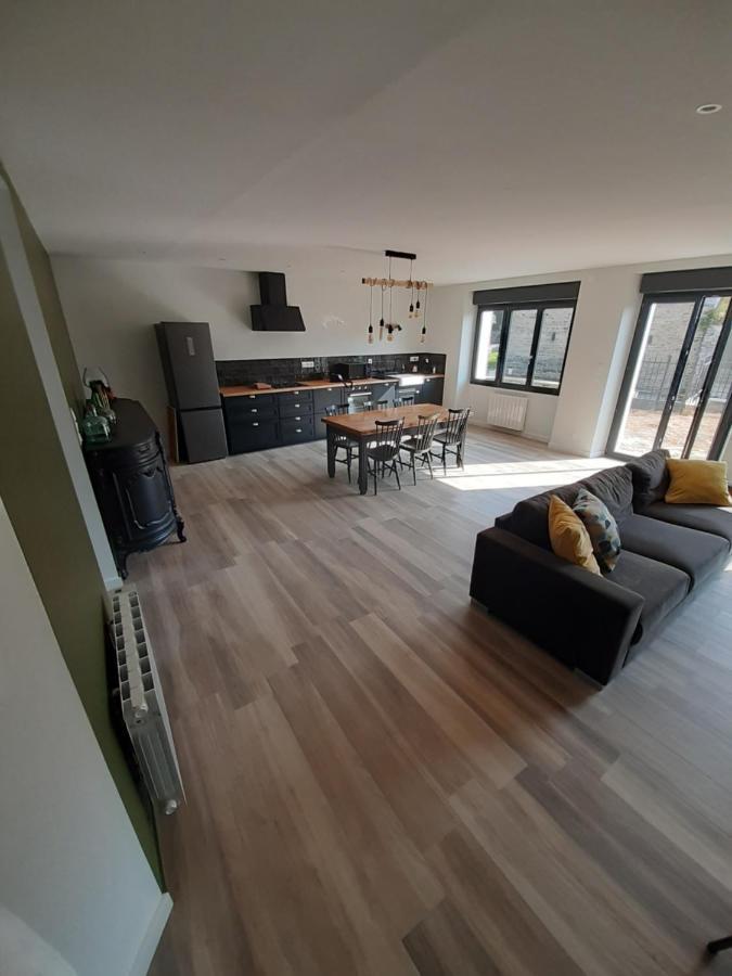Maison Chaleureuse, Spacieuse Et Familiale * Beauvoir (Manche)