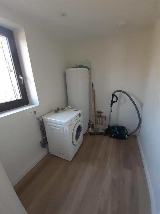 Maison Chaleureuse, Spacieuse Et Familiale * Beauvoir (Manche)